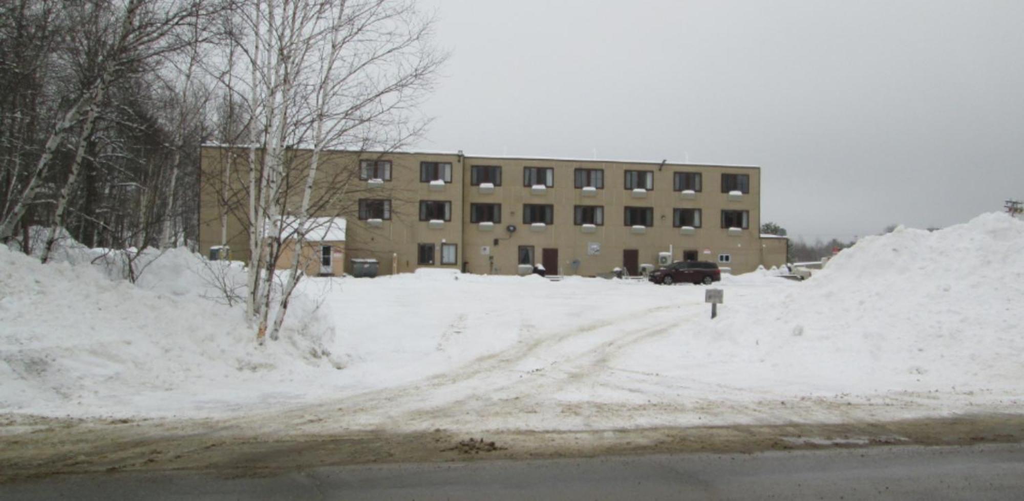 Katahdin Inn & Suites Millinocket Dış mekan fotoğraf