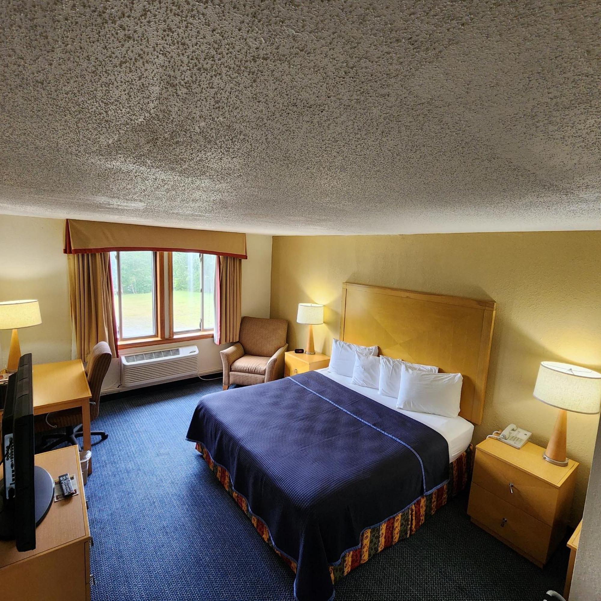 Katahdin Inn & Suites Millinocket Dış mekan fotoğraf