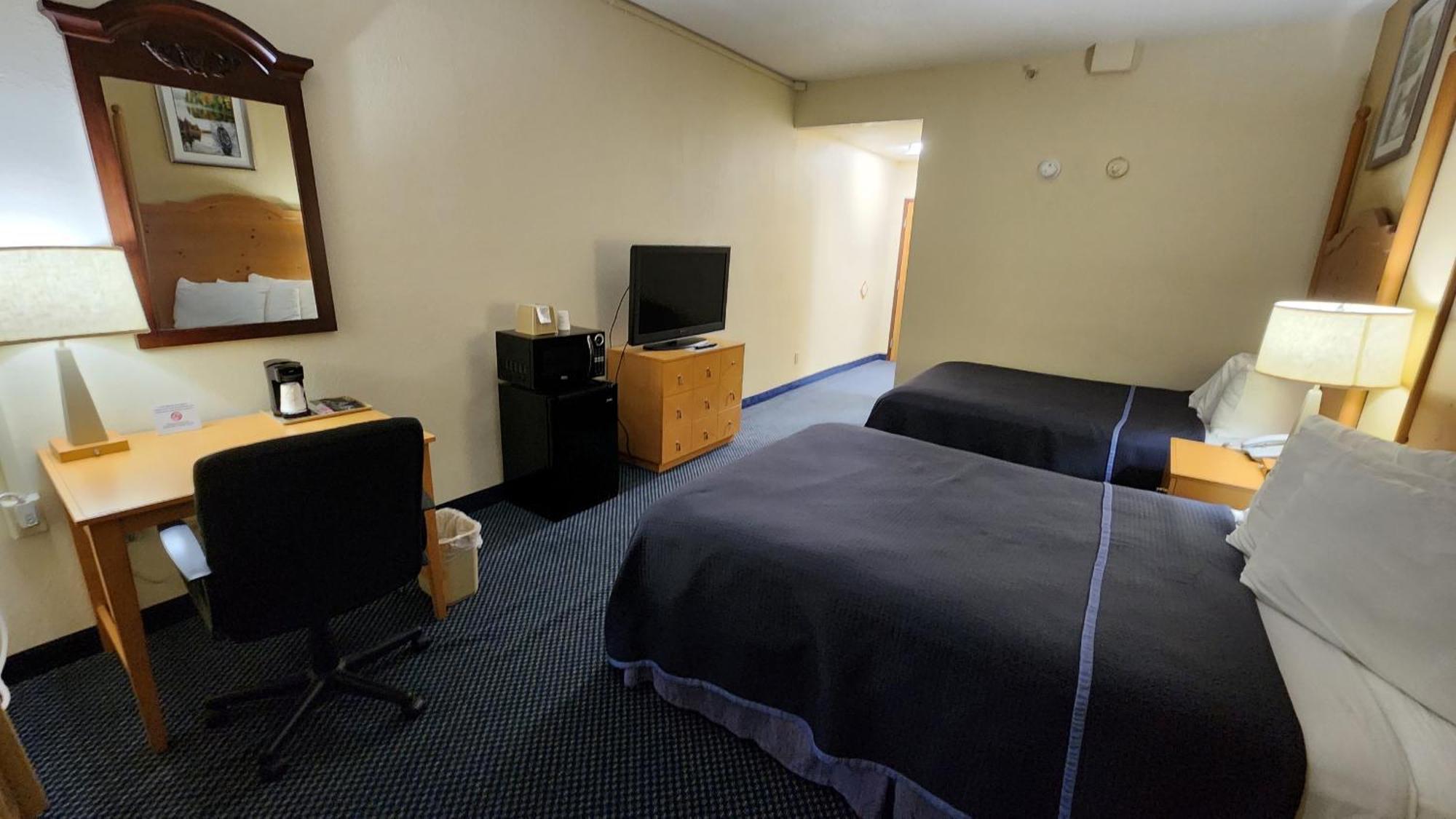 Katahdin Inn & Suites Millinocket Dış mekan fotoğraf