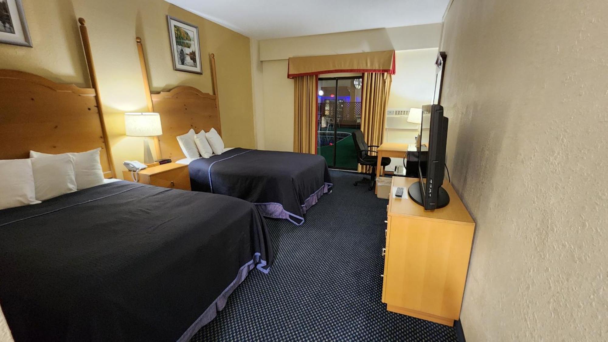 Katahdin Inn & Suites Millinocket Dış mekan fotoğraf