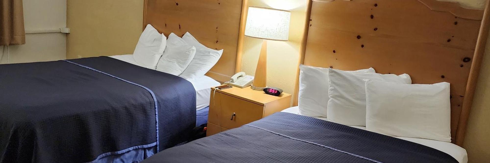 Katahdin Inn & Suites Millinocket Dış mekan fotoğraf