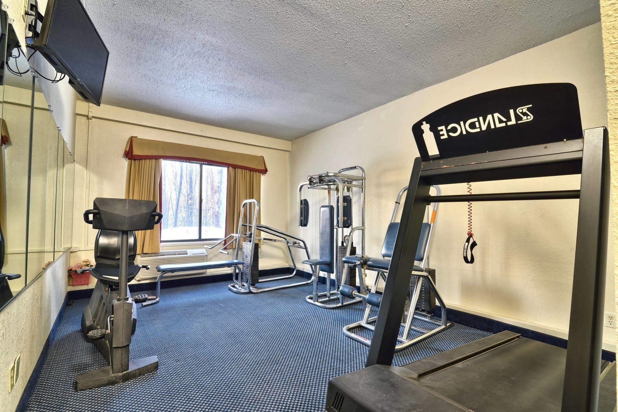 Katahdin Inn & Suites Millinocket Dış mekan fotoğraf