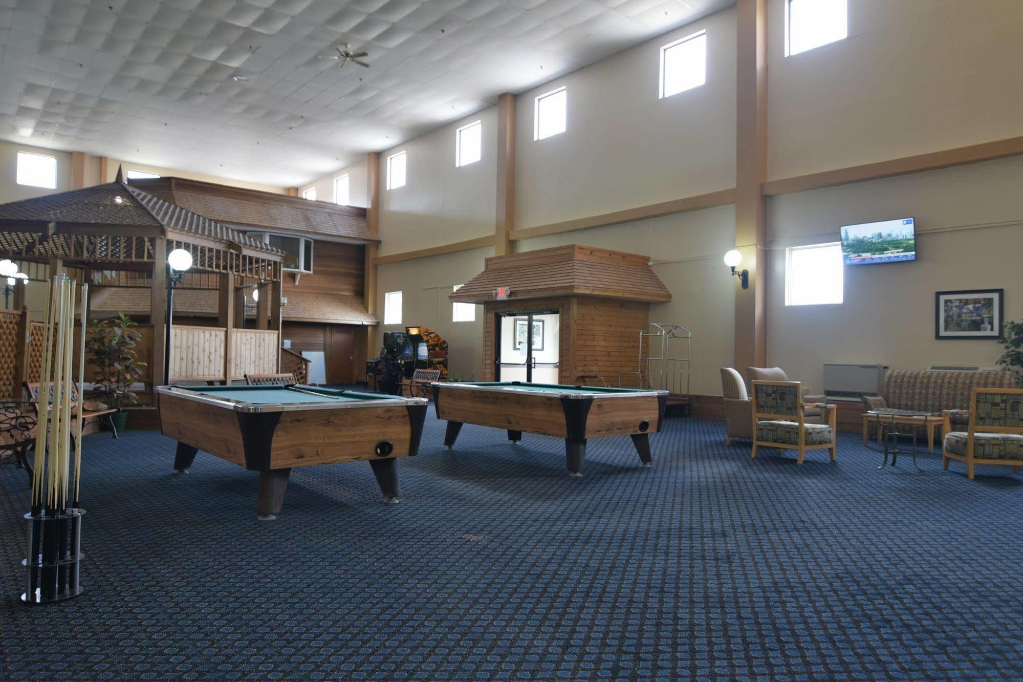 Katahdin Inn & Suites Millinocket Dış mekan fotoğraf